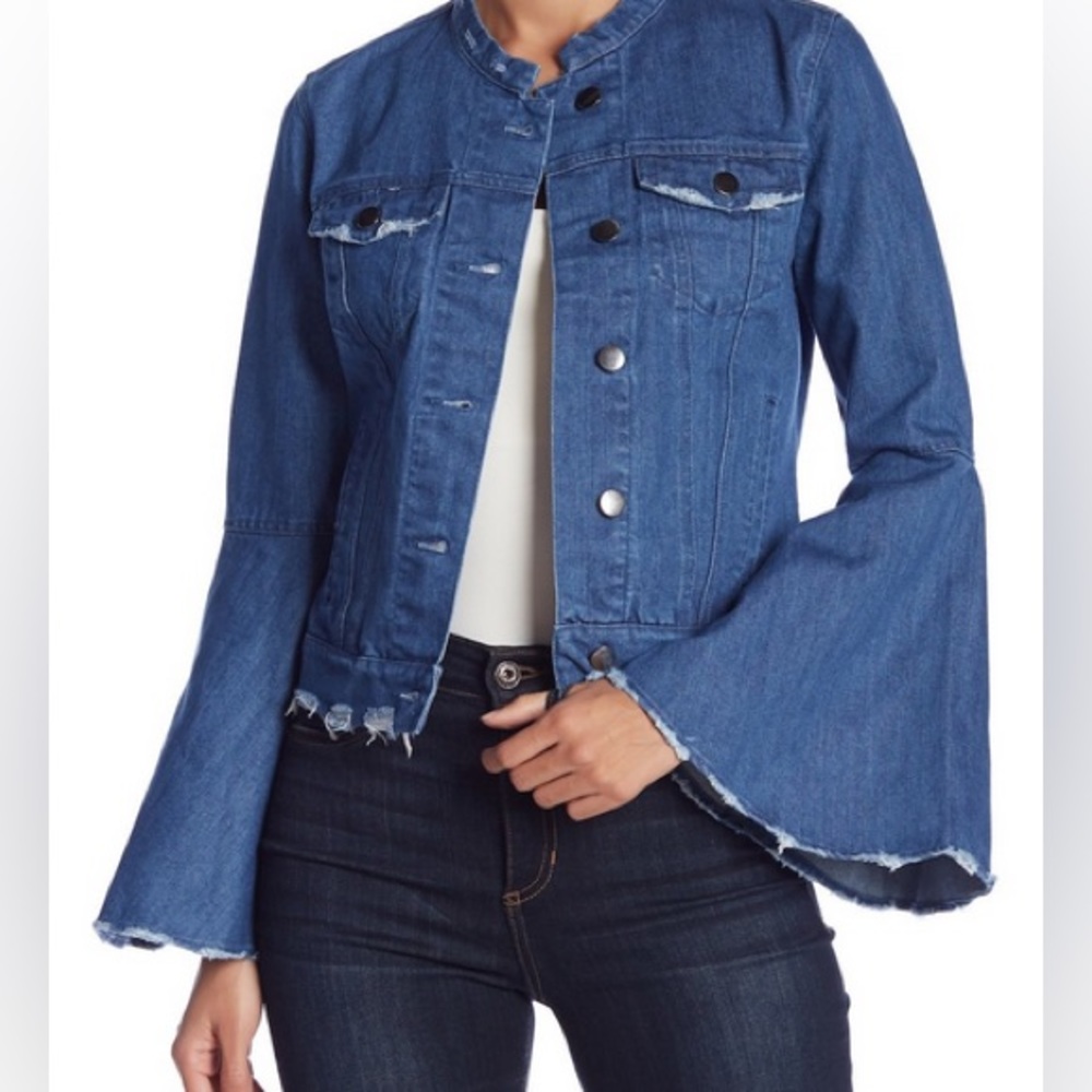 Romeo & Juliet Jean Jacket! Distressed Style! Purchased at Neiman Marcus!💕✨